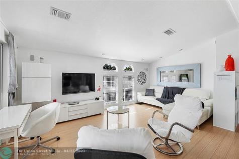 3079 Lakeshore Drive Fort Lauderdale FL 33312