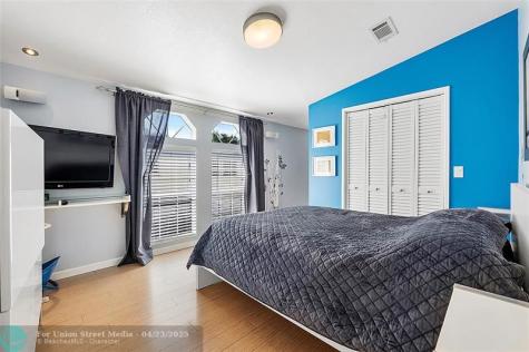 3079 Lakeshore Drive Fort Lauderdale FL 33312