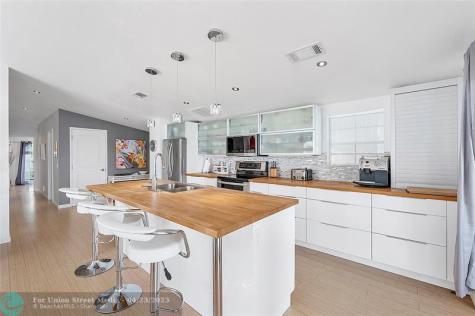 3079 Lakeshore Drive Fort Lauderdale FL 33312