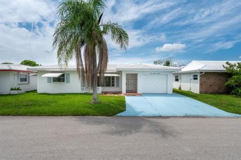 6800 NW 74th Place Tamarac FL 33321