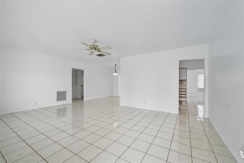 6800 NW 74th Place Tamarac FL 33321
