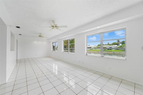 6800 NW 74th Place Tamarac FL 33321