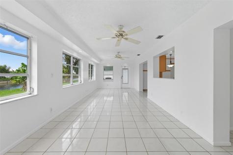 6800 NW 74th Place Tamarac FL 33321