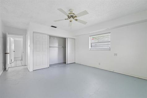 6800 NW 74th Place Tamarac FL 33321