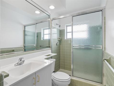 6800 NW 74th Place Tamarac FL 33321