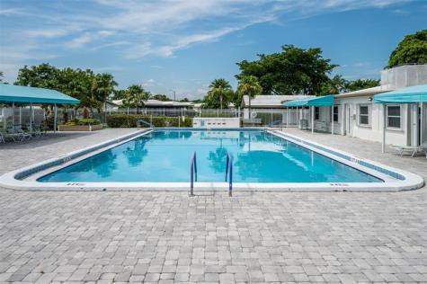 6800 NW 74th Place Tamarac FL 33321