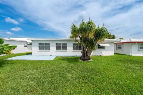 6800 NW 74th Place Tamarac FL 33321