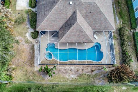 137 38TH Court Vero Beach FL 32968
