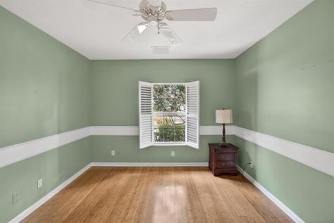 137 38TH Court Vero Beach FL 32968