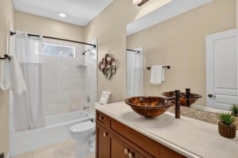 137 38TH Court Vero Beach FL 32968