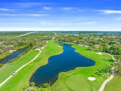137 38TH Court Vero Beach FL 32968