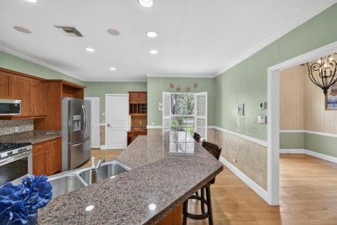 137 38TH Court Vero Beach FL 32968