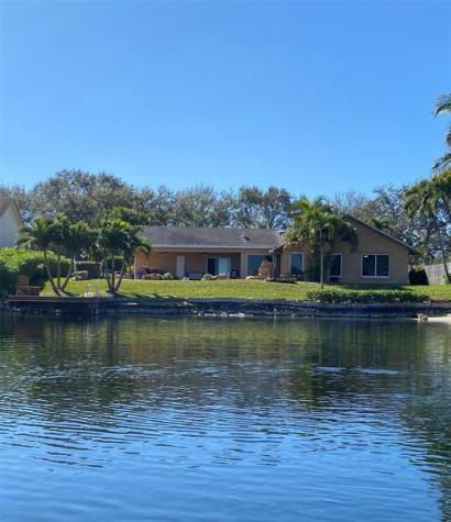 10253 SW 57th Court Cooper City FL 33328