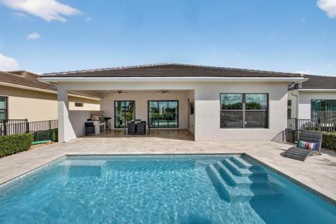 15798 Cresswind Place Loxahatchee FL 33470