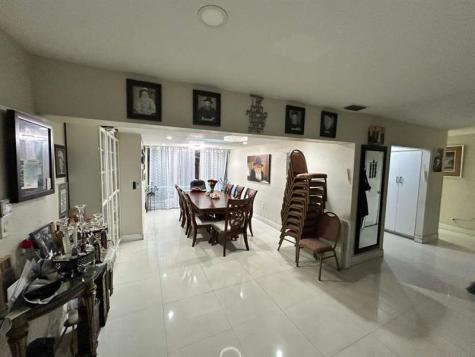 9711 NW 33rd Street Sunrise FL 33351