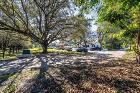 1710 SW 142nd Avenue Davie FL 33325