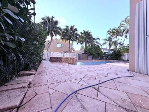 322 SW 193rd Avenue Pembroke Pines FL 33029