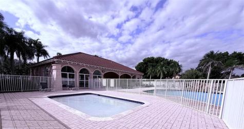 322 SW 193rd Avenue Pembroke Pines FL 33029