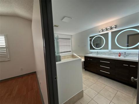 322 SW 193rd Avenue Pembroke Pines FL 33029