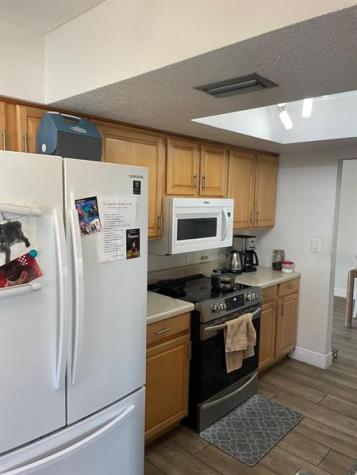 4401 NW 43 Avenue Tamarac FL 33319