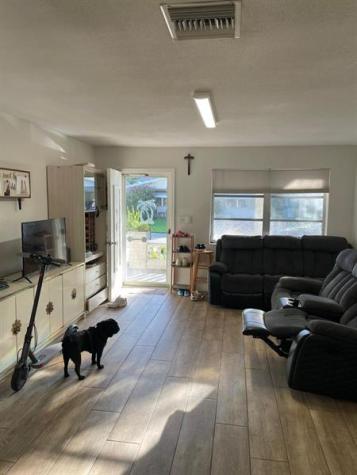4401 NW 43 Avenue Tamarac FL 33319