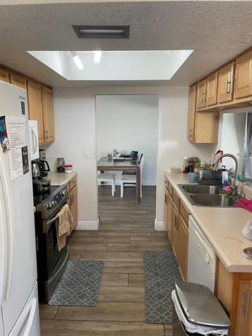 4401 NW 43 Avenue Tamarac FL 33319