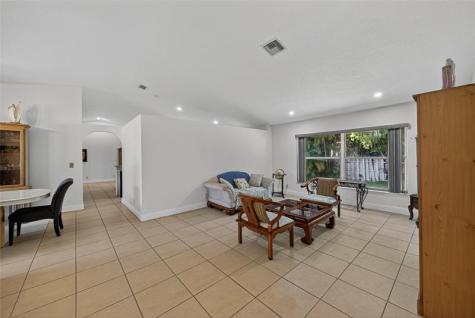 9532 NW 9th Court Plantation FL 33324