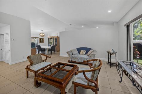 9532 NW 9th Court Plantation FL 33324