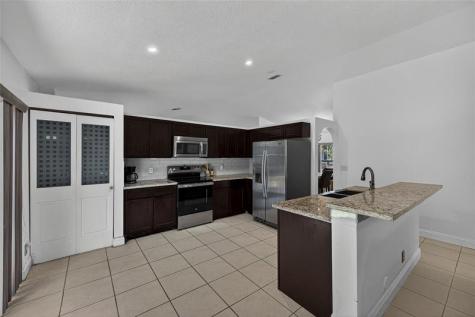 9532 NW 9th Court Plantation FL 33324