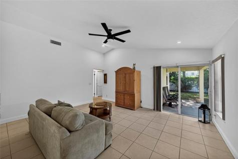 9532 NW 9th Court Plantation FL 33324