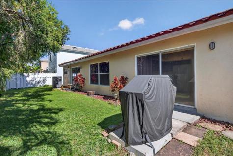 9532 NW 9th Court Plantation FL 33324