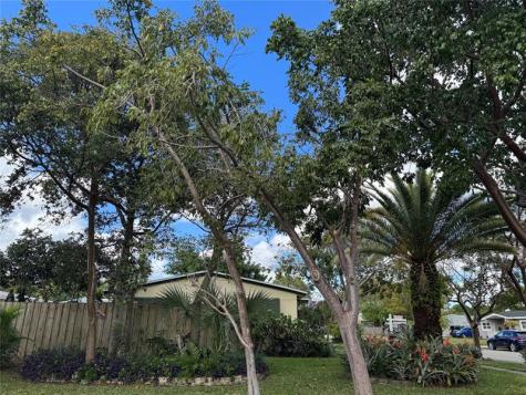 3421 SW 15th Street Fort Lauderdale FL 33312
