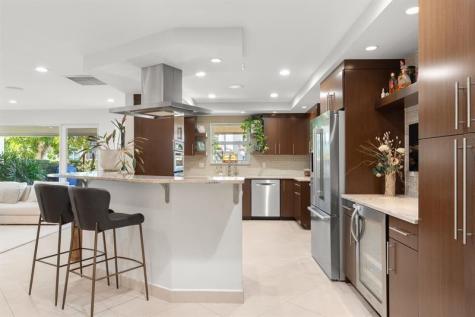 2740 NE 21st Court Fort Lauderdale FL 33305
