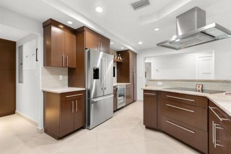 2740 NE 21st Court Fort Lauderdale FL 33305