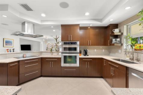 2740 NE 21st Court Fort Lauderdale FL 33305