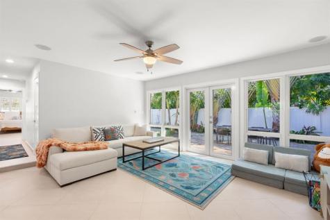 2740 NE 21st Court Fort Lauderdale FL 33305