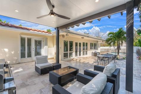 2740 NE 21st Court Fort Lauderdale FL 33305