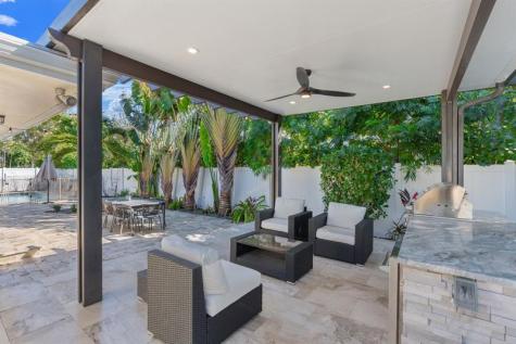 2740 NE 21st Court Fort Lauderdale FL 33305