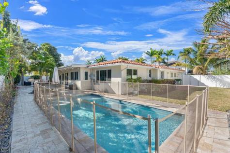 2740 NE 21st Court Fort Lauderdale FL 33305