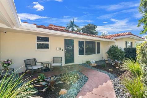 2740 NE 21st Court Fort Lauderdale FL 33305