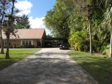 5221 Pinetree Road Parkland FL 33067