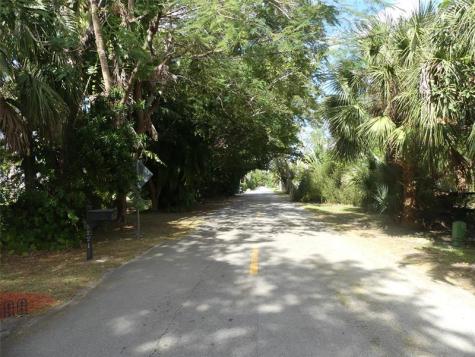 5221 Pinetree Road Parkland FL 33067