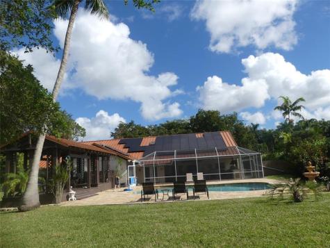 5221 Pinetree Road Parkland FL 33067