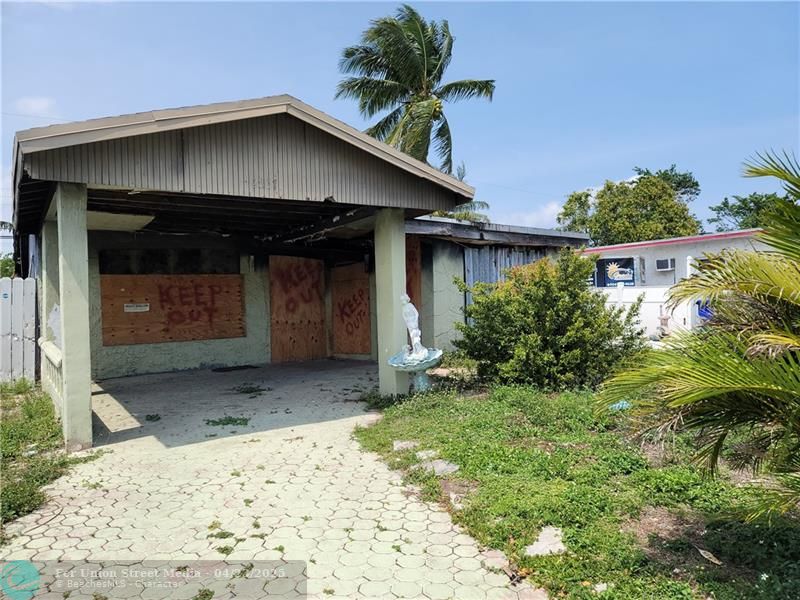2807 NW 4th Court Pompano Beach FL 33069