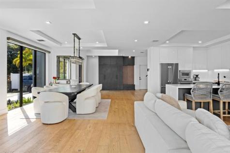 705 SW 8th Terrace Fort Lauderdale FL 33315