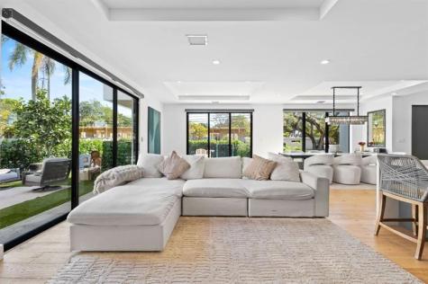 705 SW 8th Terrace Fort Lauderdale FL 33315