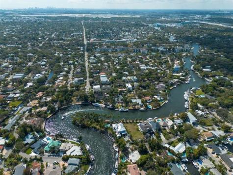 705 SW 8th Terrace Fort Lauderdale FL 33315