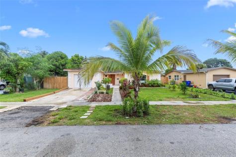 970 SW 67th Avenue North Lauderdale FL 33068