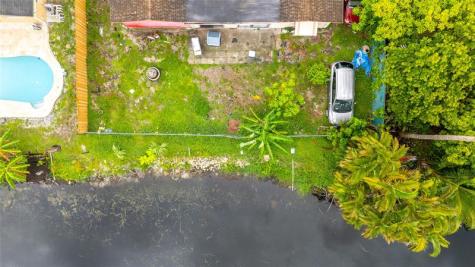 970 SW 67th Avenue North Lauderdale FL 33068