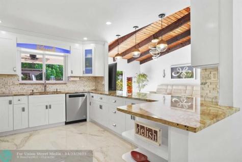 21661 Sonoma Court Boca Raton FL 33433
